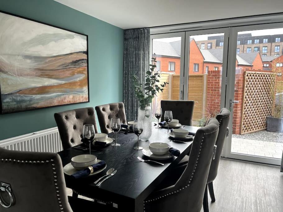Waterside House Villa Leicester Exterior photo